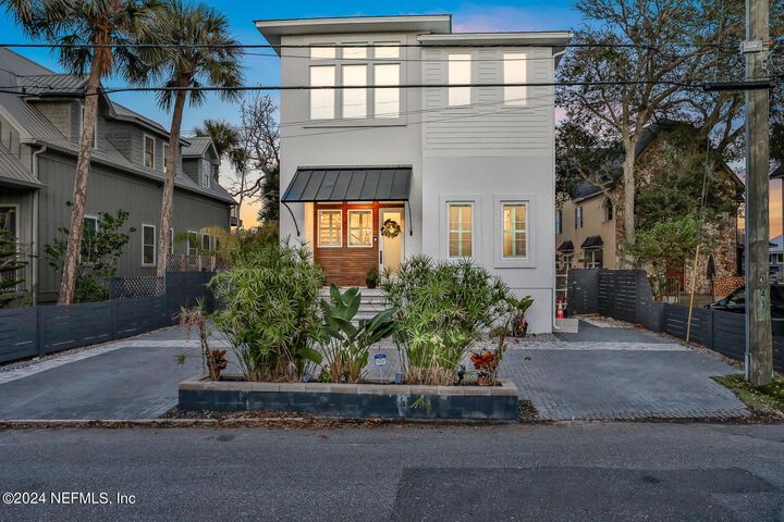 Property Photo: 143 Washington Street FL 32084