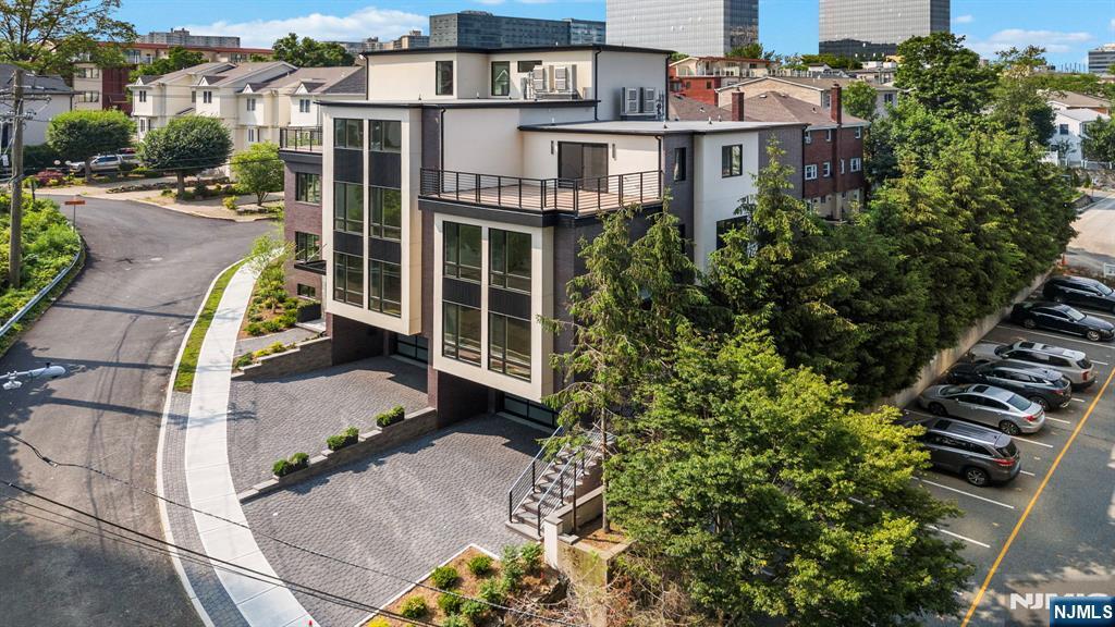 Property Photo: 135 Old Palisade Road C NJ 07024