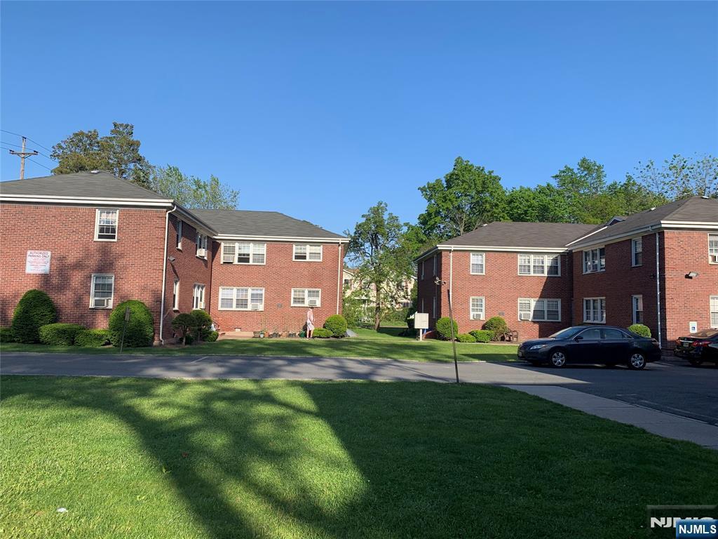 Property Photo:  171-183 Fort Lee Road 183-2B  NJ 07666 