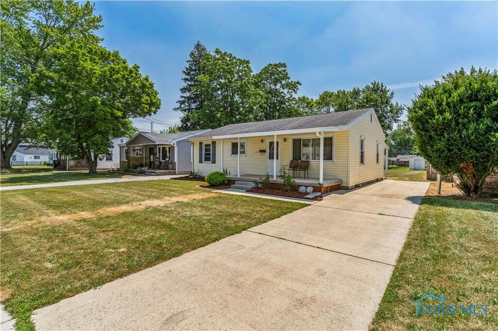 Property Photo:  613 Davis Street  OH 45840 