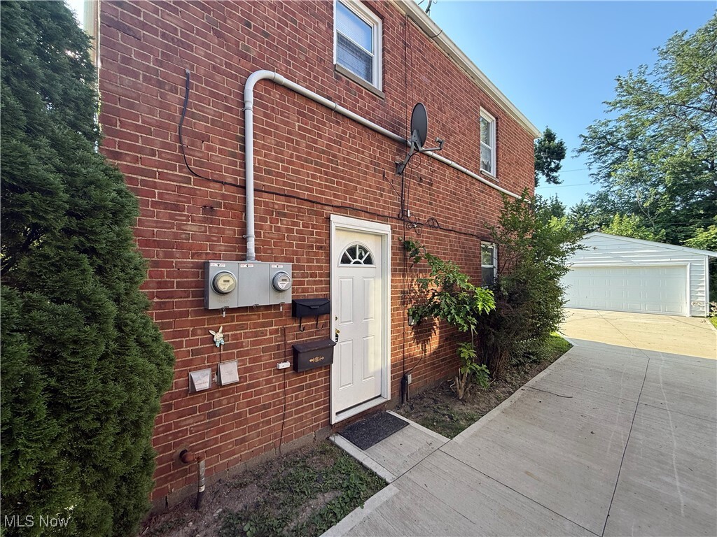 Property Photo: 21250 Crystal Avenue 1 OH 44123