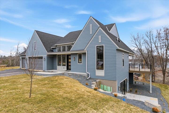 Property Photo: 2682 Lakeview Court MN 55117