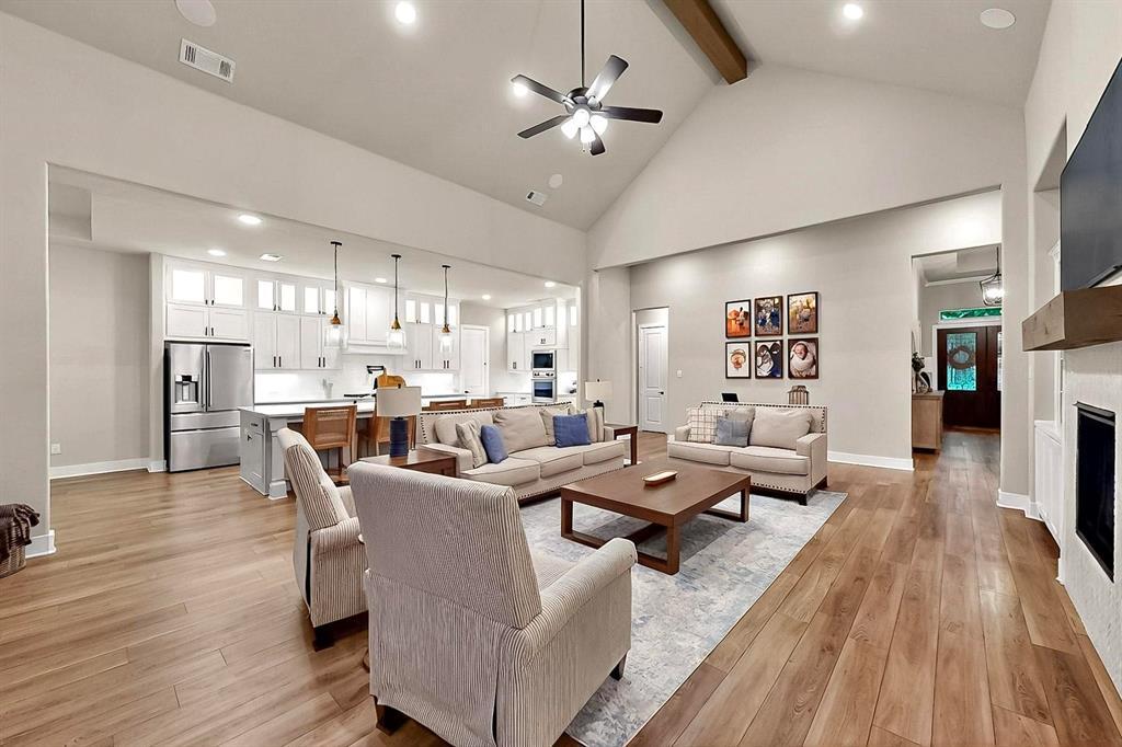 Property Photo: 308 Secretariat Drive TX 75065