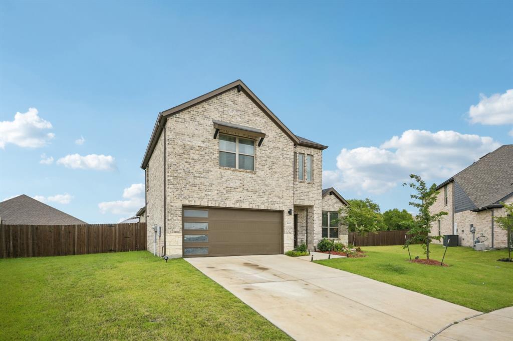 Property Photo:  1633 Havenrock Drive  TX 75126 
