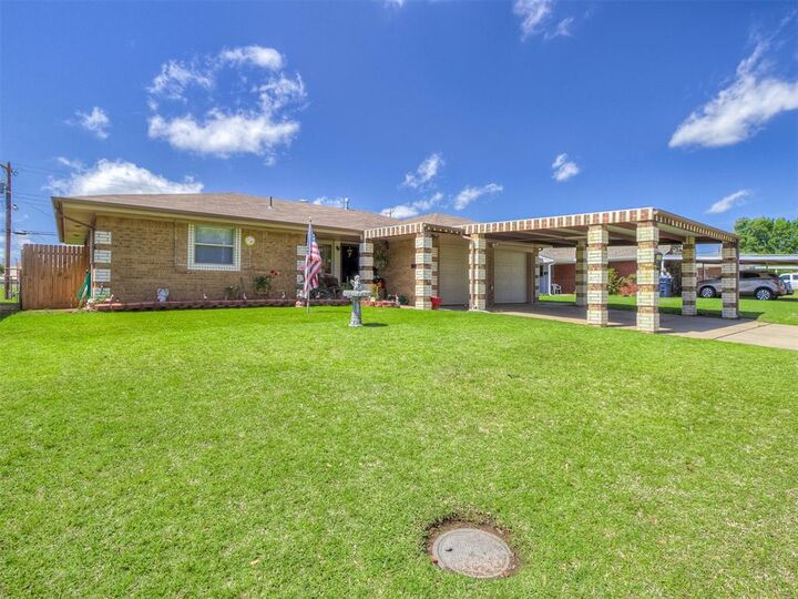 2612 SW 71st Street  Oklahoma City OK 73159 photo