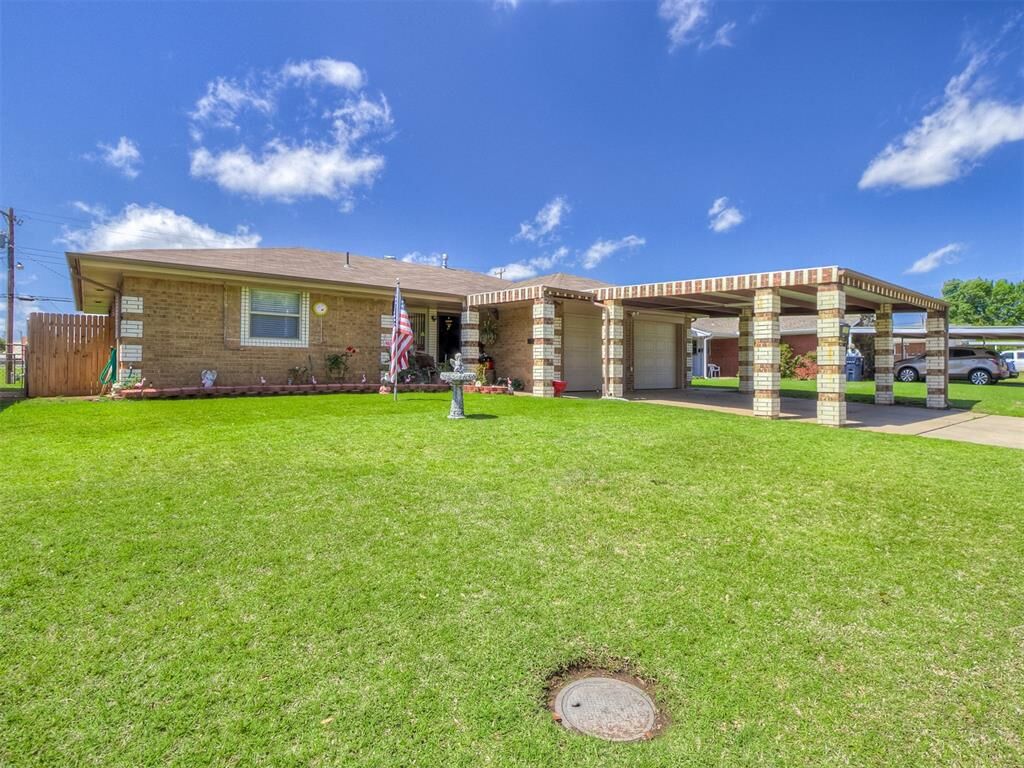 Property Photo:  2612 SW 71st Street  OK 73159 