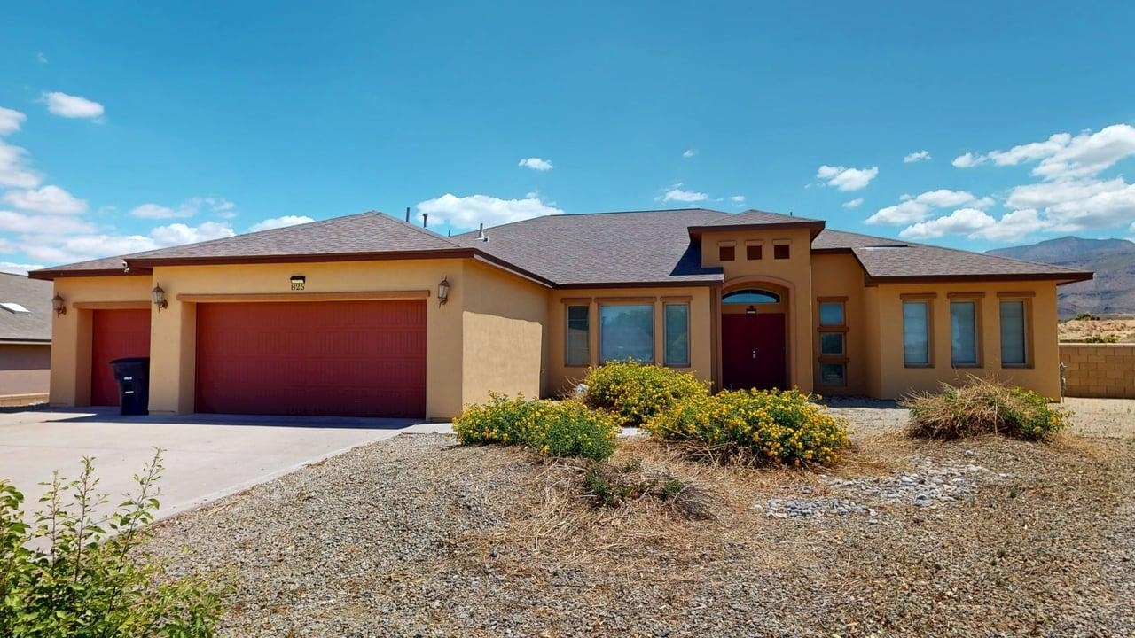 Property Photo: 825 Shiprock NM 88310