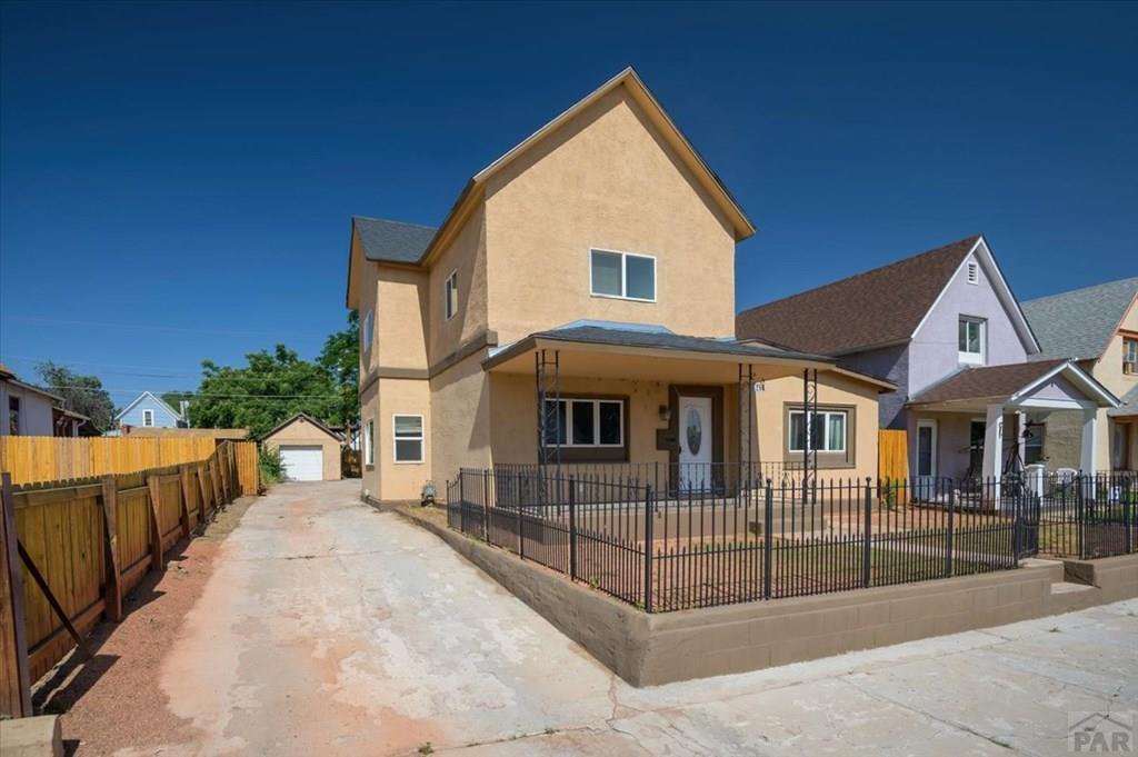 Property Photo:  841 Abriendo Ave  CO 81004 