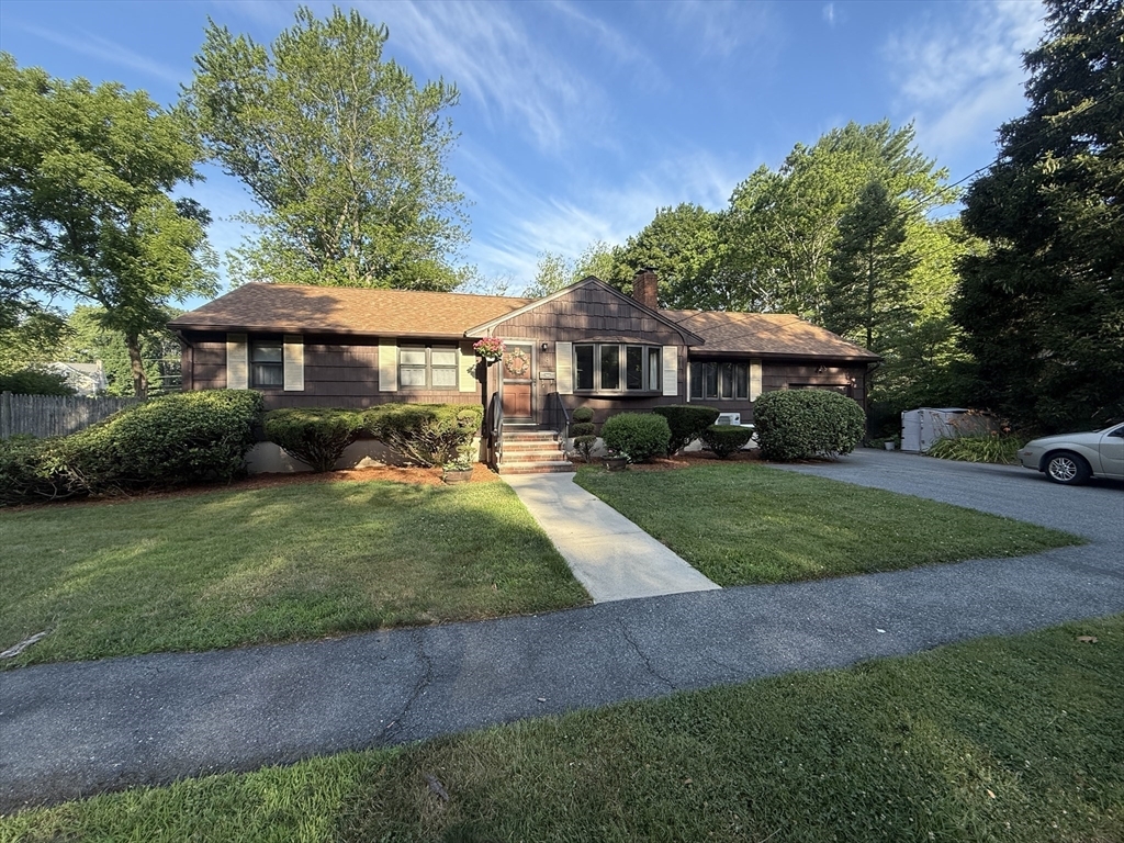 Property Photo:  3 Squanto Rd  MA 01960 