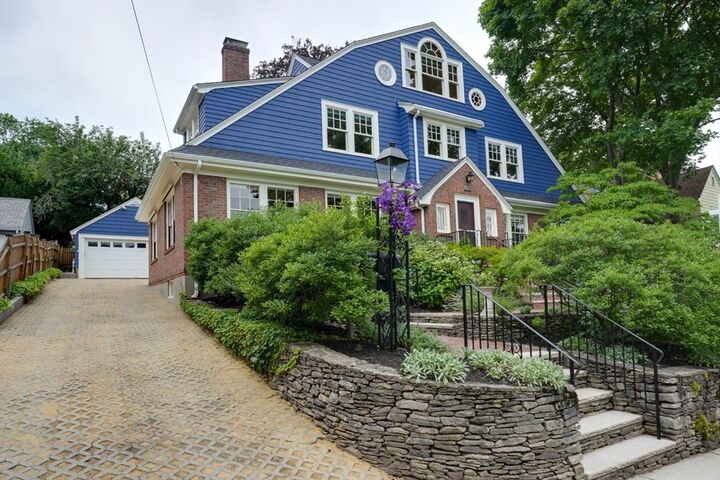 Property Photo:  48 Elizabeth Rd  MA 02478 