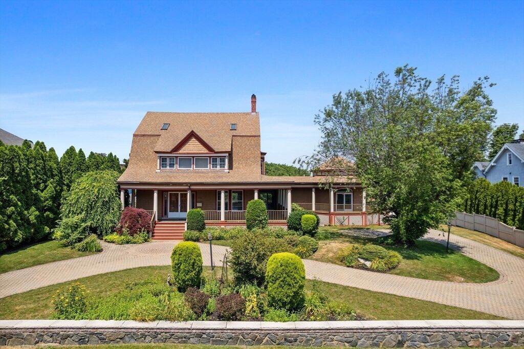 Property Photo: 372 Ocean Avenue MA 01945