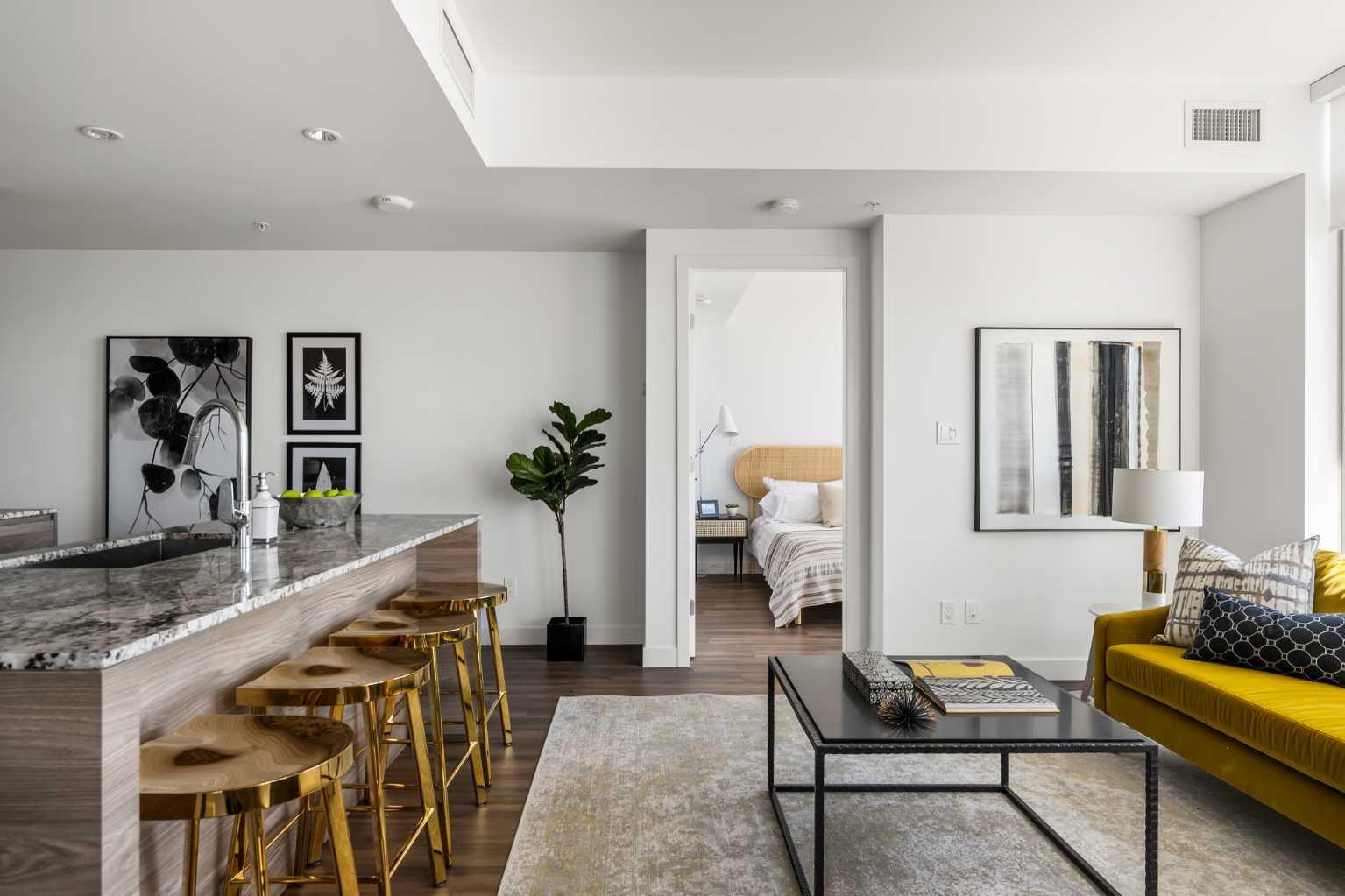 Property Photo: 310 12 Avenue SW 1908 AB T2R 1B5