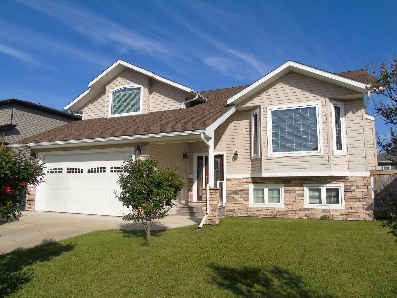 Property Photo:  809 9th Street SE  AB T0G 2A3 