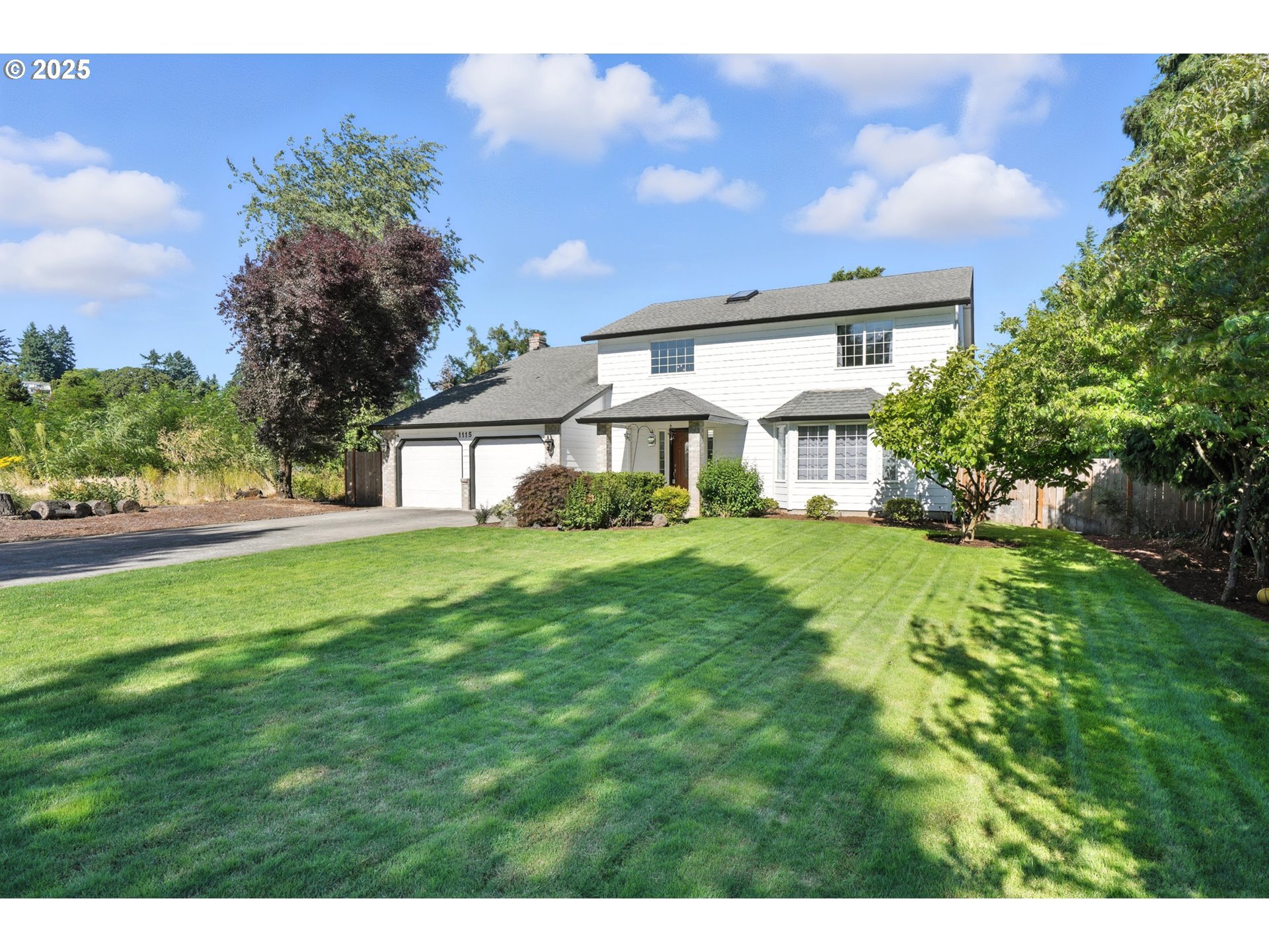 Property Photo: 1115 SE Morgan Rd WA 98664