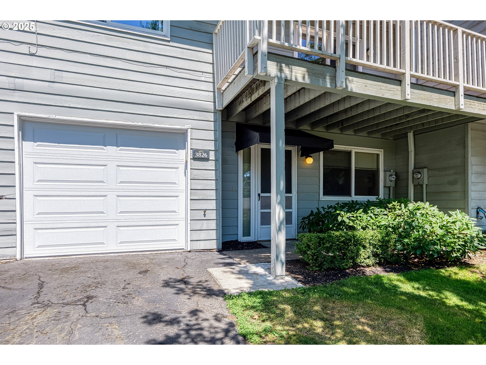 Property Photo: 3826 Botticelli St 11 OR 97035