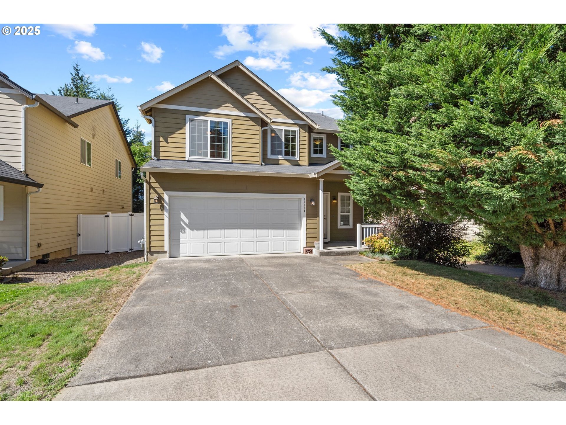Property Photo:  12604 NE 25th Way  WA 98684 