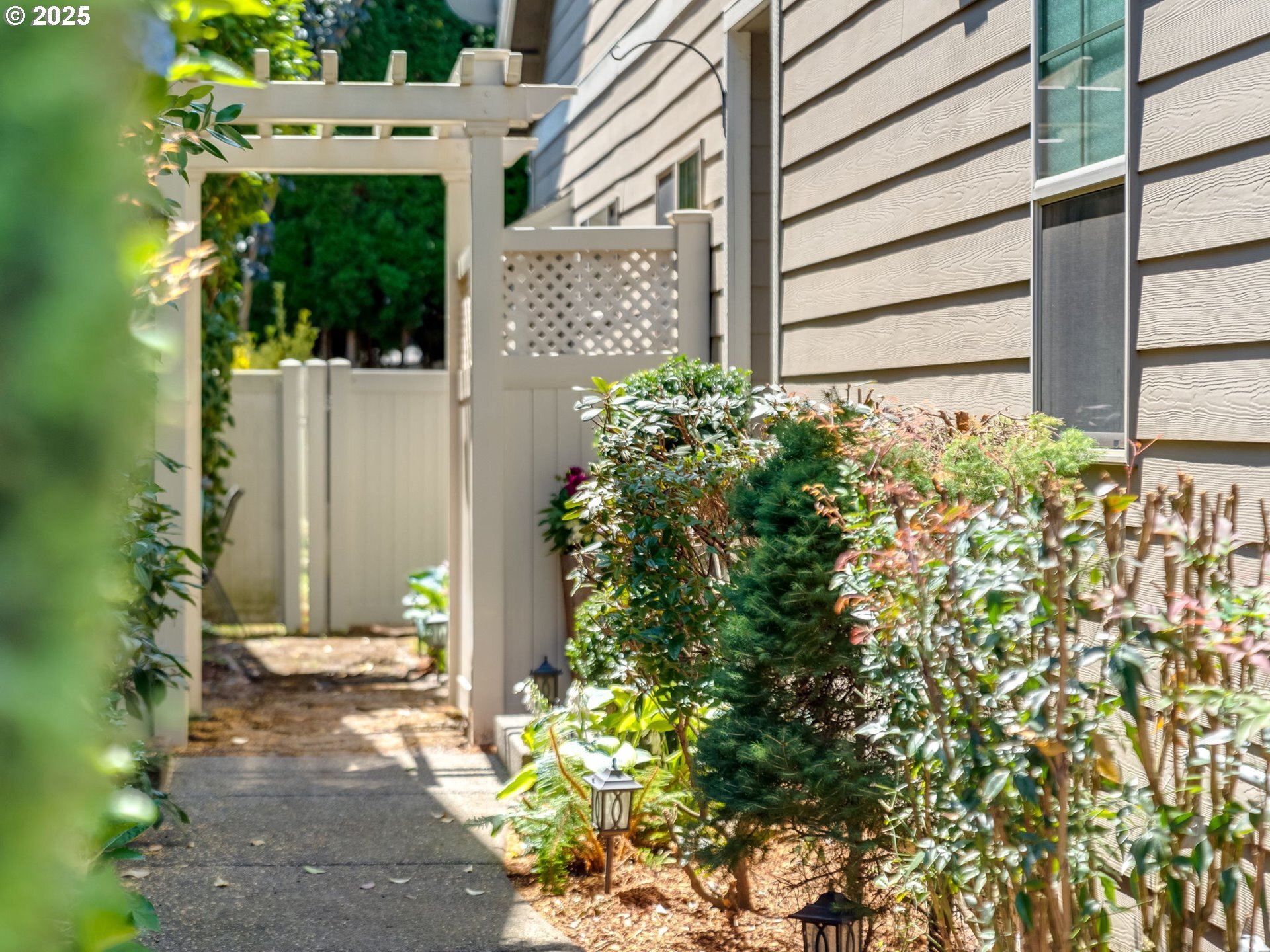 Property Photo:  8015 NE 61st St  WA 98662 