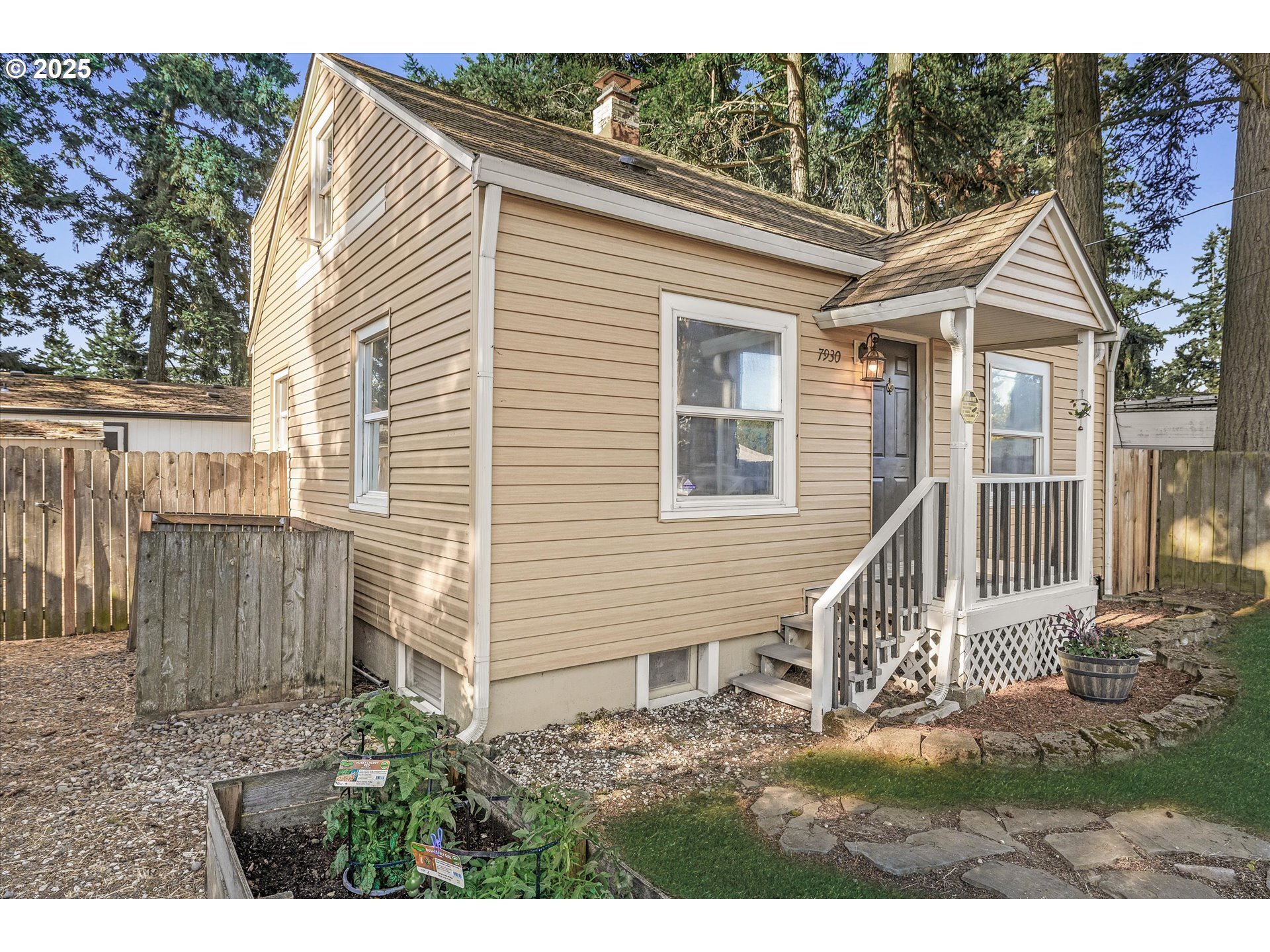 7930 SE Overland St  Milwaukie OR 97222 photo