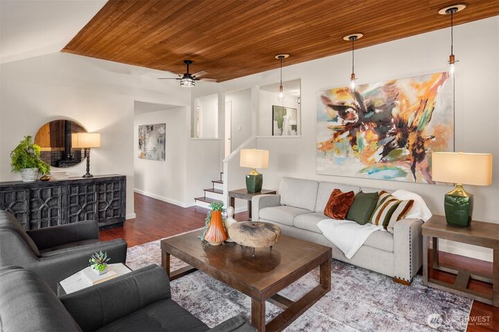 Property Photo: 15400 230th Avenue SE WA 98027