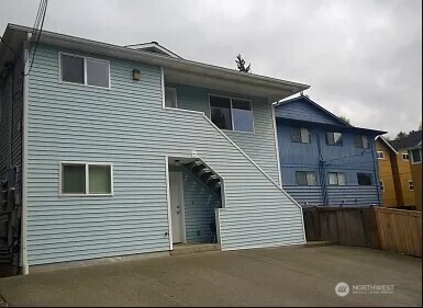 Property Photo:  5215  38th Avenue SW  WA 98126 