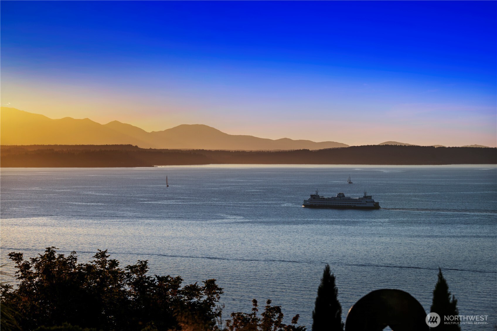 Property Photo: 2171 Sunset Avenue SW WA 98116