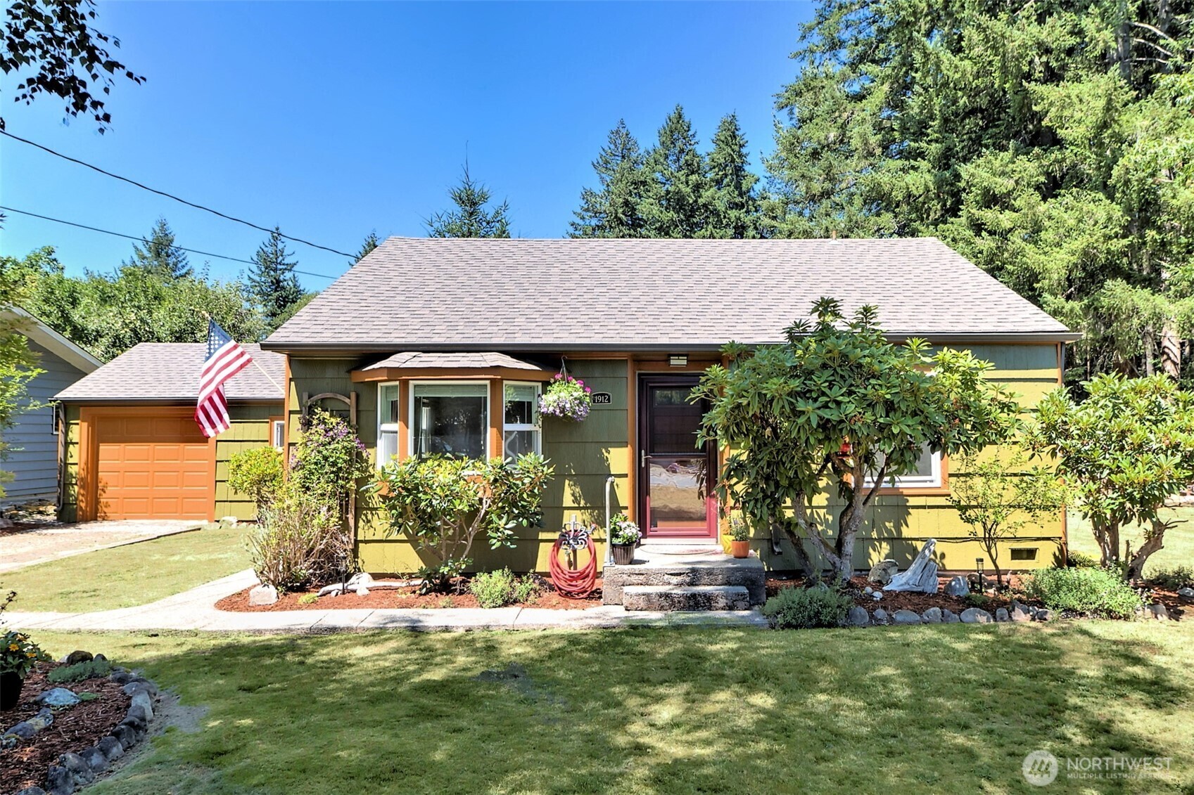 Property Photo: 1912 Elliott Avenue NW WA 98502