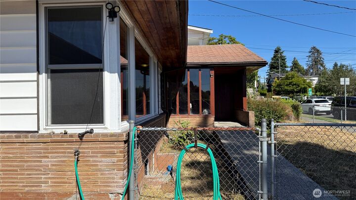 Property Photo: 540 N 83rd Street WA 98103