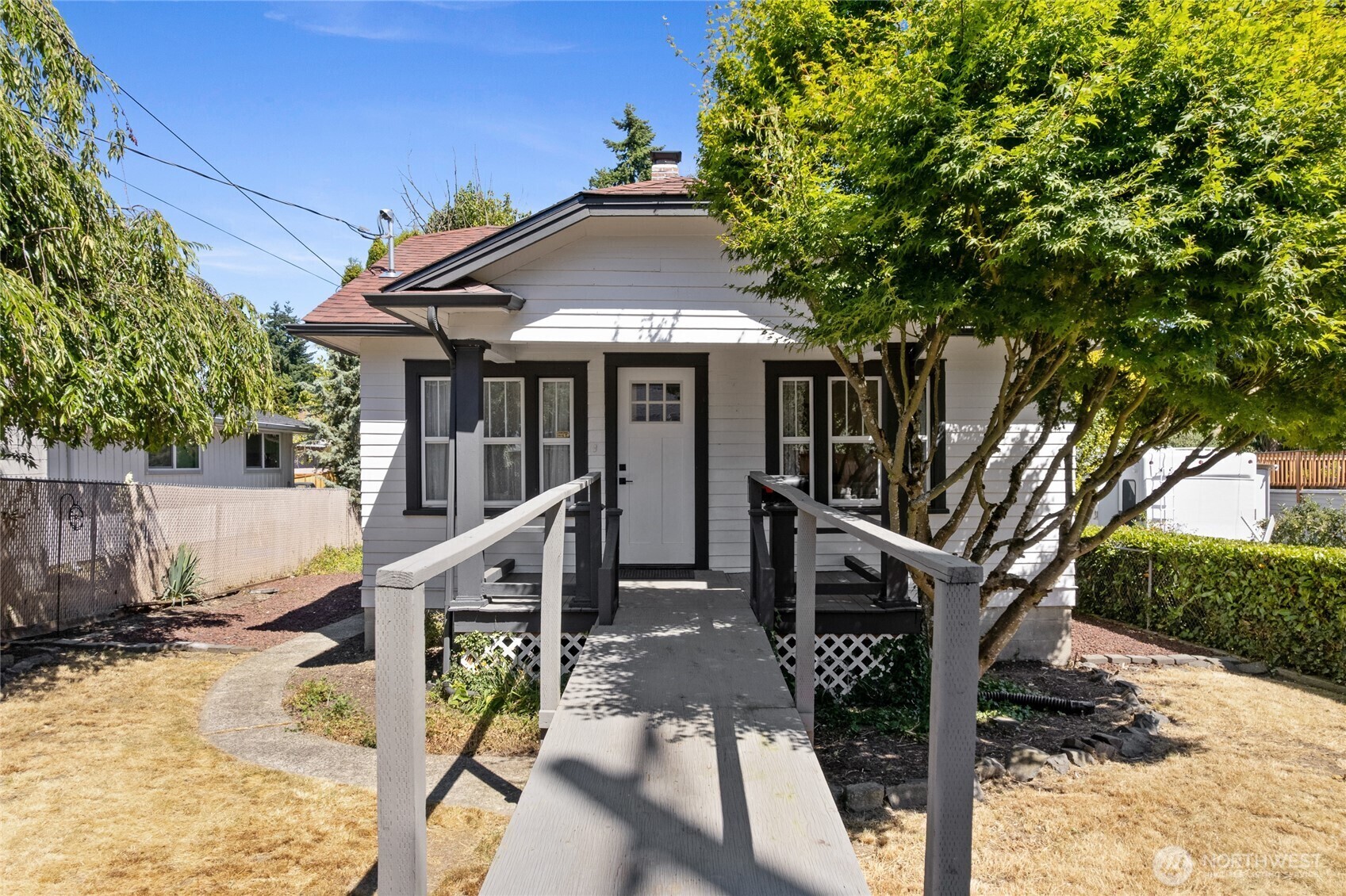 Property Photo: 1733 S Proctor Street WA 98405