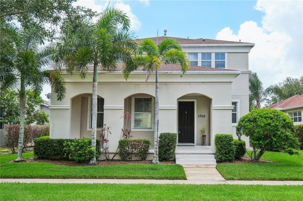Property Photo: 1302 Classic Court FL 32966