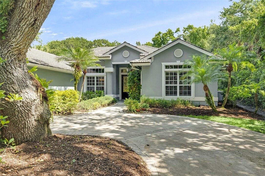 Property Photo: 520 Marbrisa Drive FL 32963