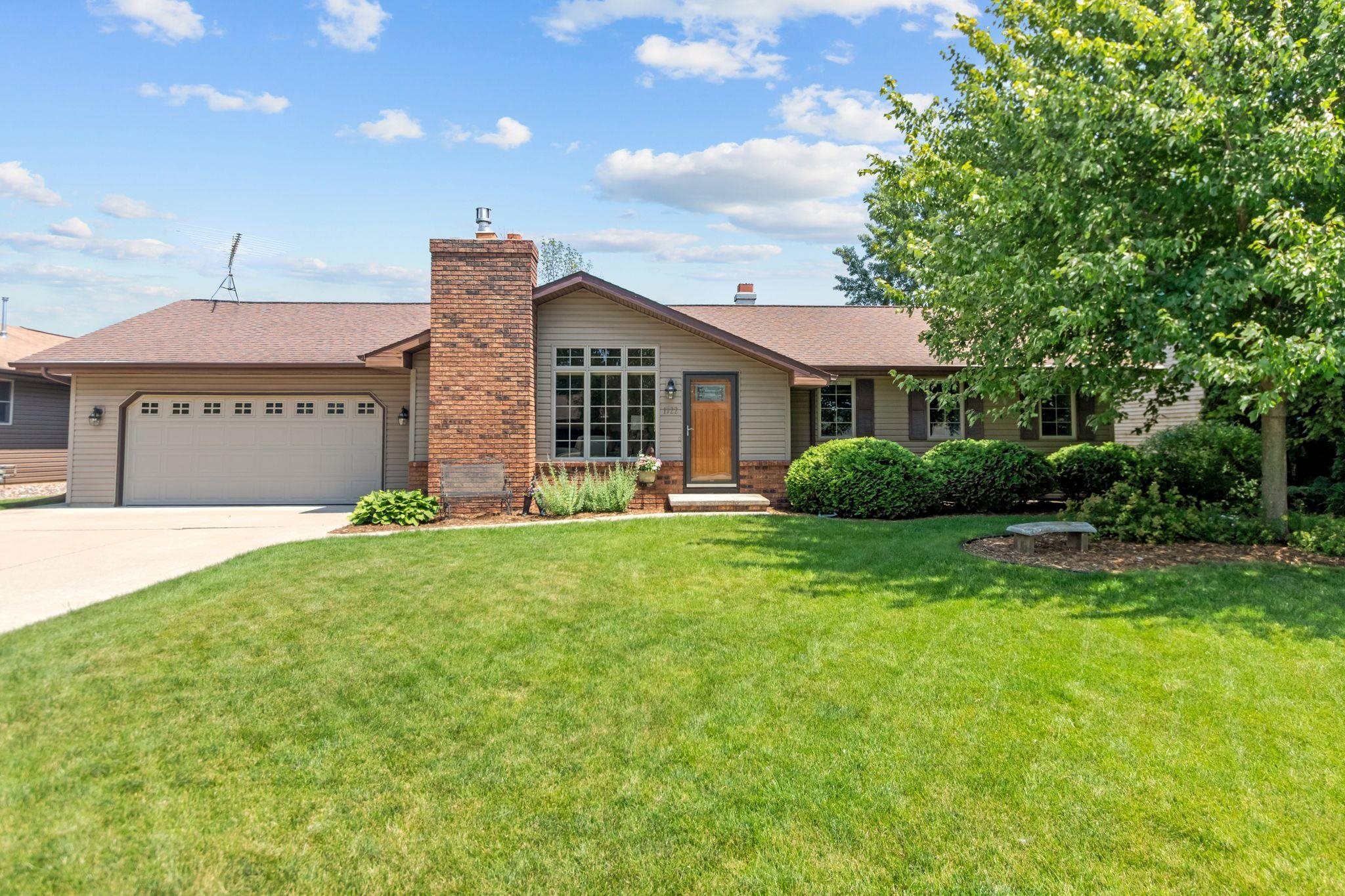 Property Photo:  1722 N McIntosh Street  WI 54914 