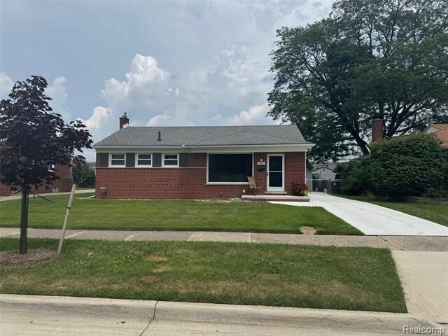 Property Photo:  28840 Minton Street  MI 48150 