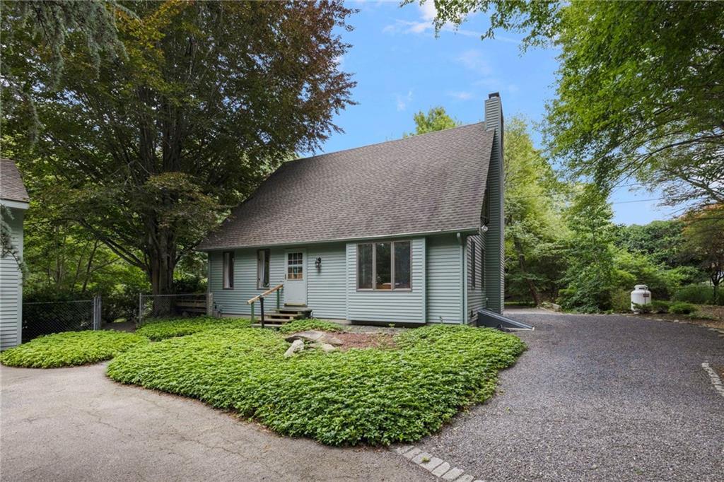 Property Photo: 930 North Main Road RI 02835