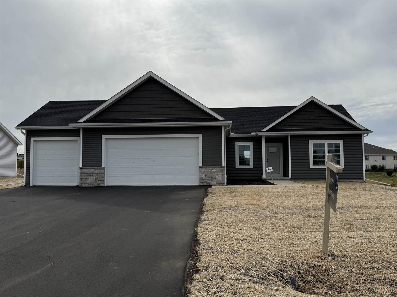 Property Photo: 1702 Kyle Circle WI 53511