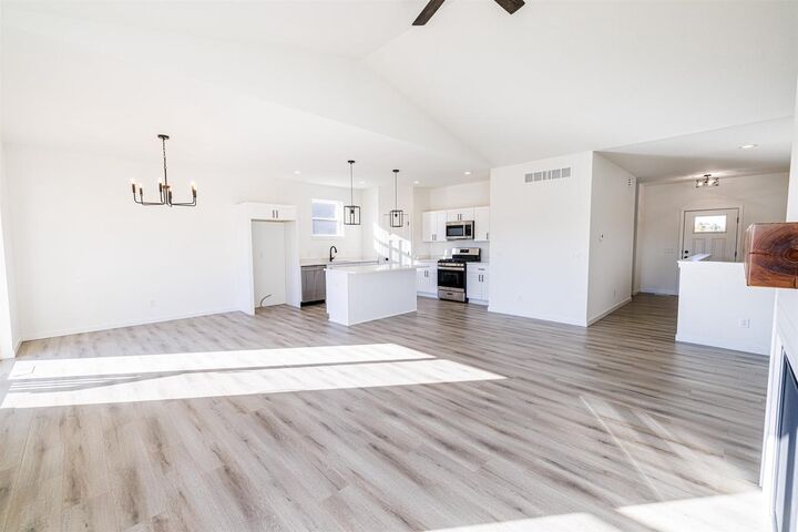 Property Photo:  1708 Kyle Circle  WI 53511 