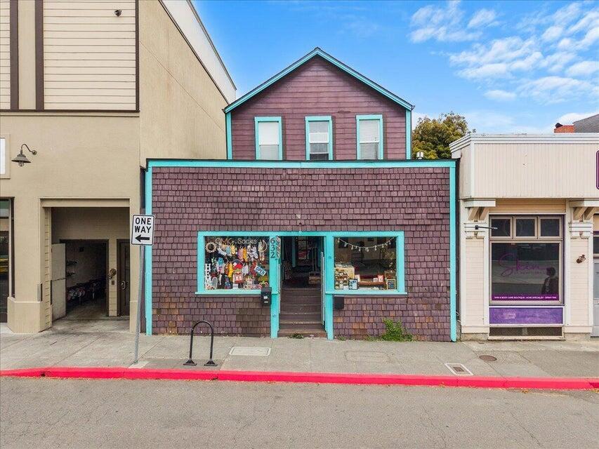 Property Photo:  632 9th Street  CA 95521 