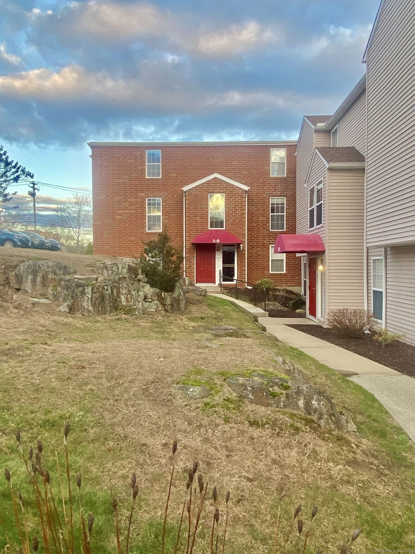Property Photo: 4 Heather Ridge CT 06484