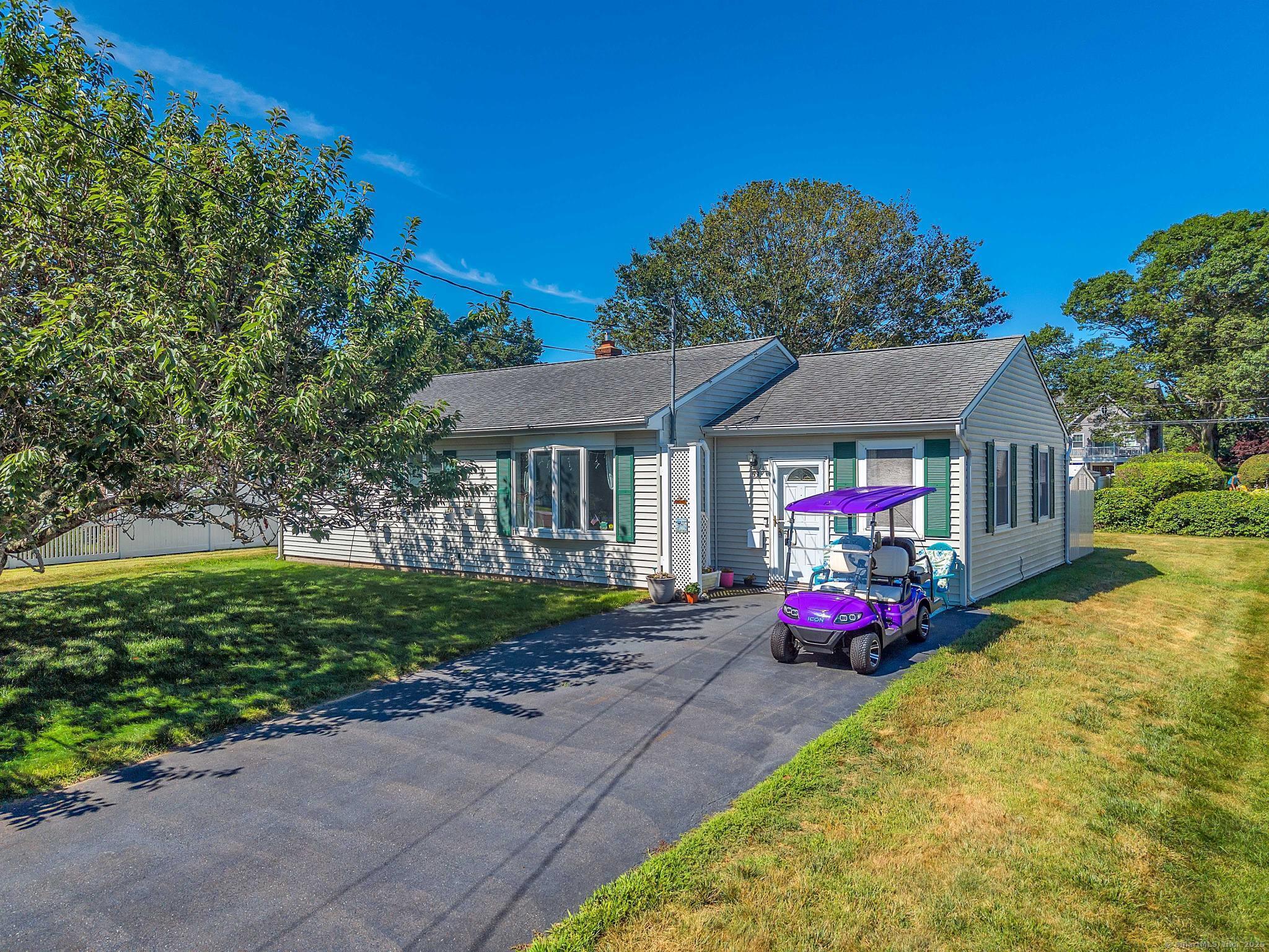 Property Photo:  33 Fenwood Road  CT 06475 
