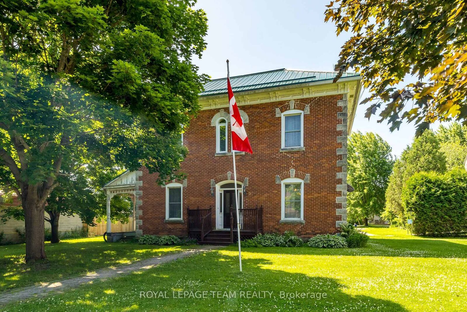 Photo de la propriété: 230 Main Street W ON K0G 1N0