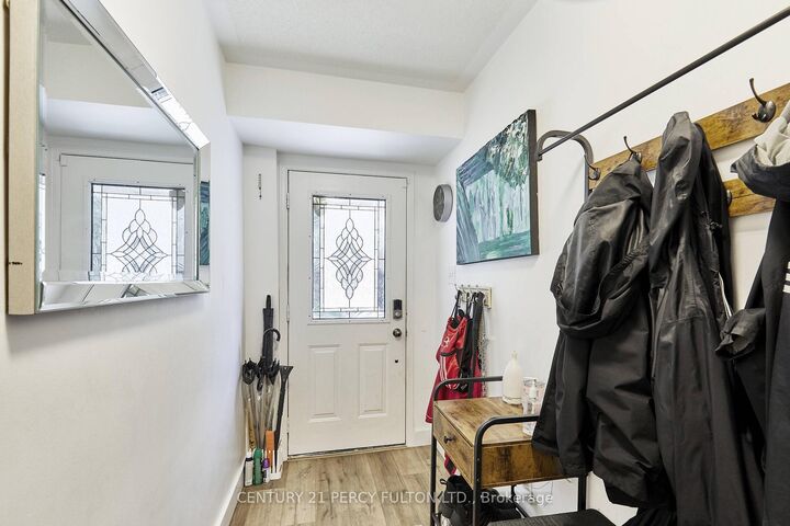 Property Photo:  26 Spraggins Lane  ON L1T 4H2