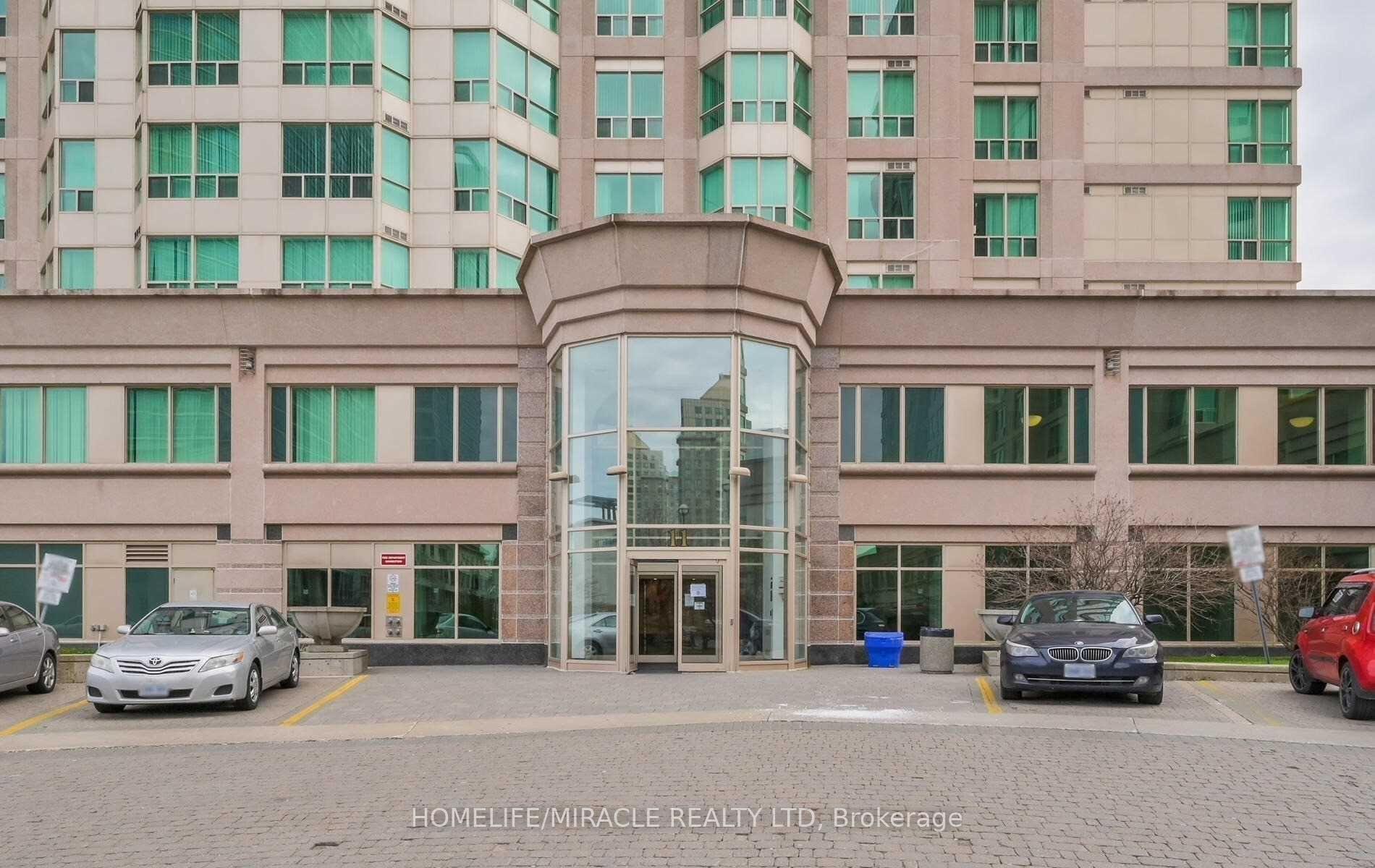 Property Photo: 11 Lee Centre Drive 2305 ON M1H 3J5