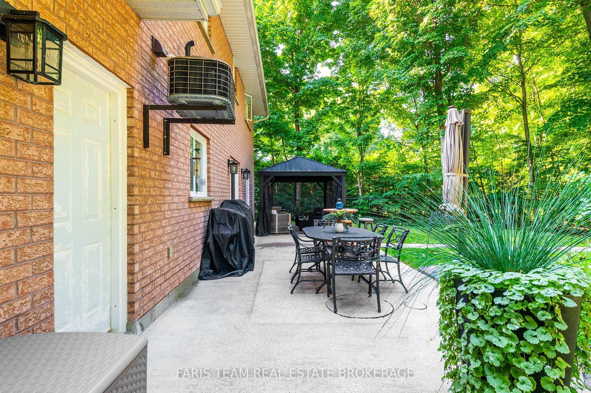 Property Photo: 100 Desroches Trail ON L9M 0H9