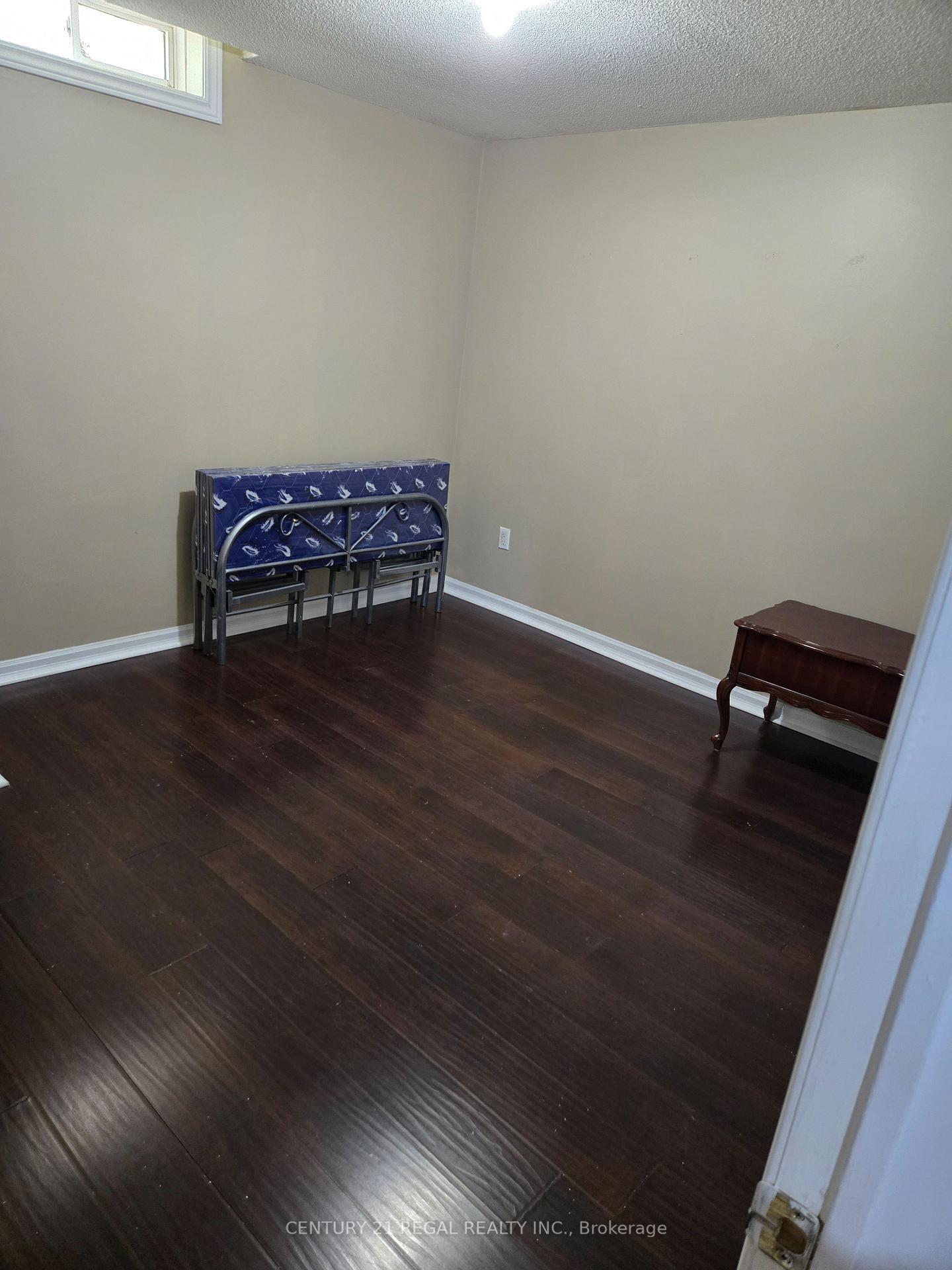 Property Photo:  45 Flower Crescent Basement # 1  ON M1X 1V9 