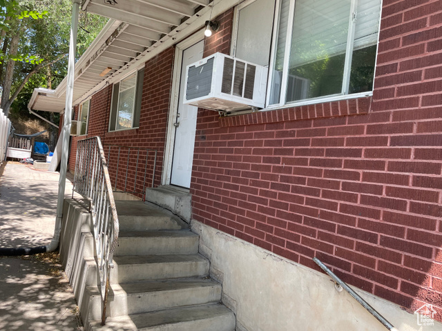 Property Photo:  718 E 30th St S  UT 84403 