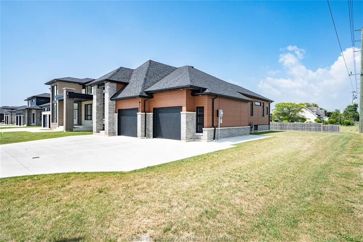 Property Photo: 121 Hazel Crescent ON N9Y 0A9