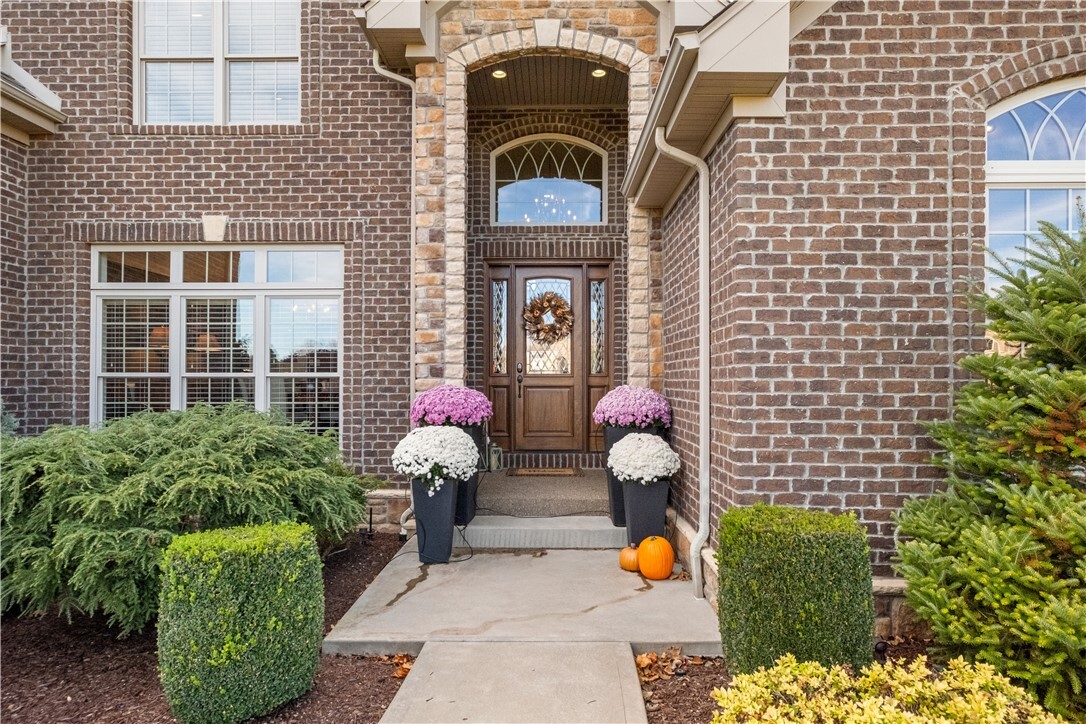 Property Photo: 347 Buckingham Drive PA 15367