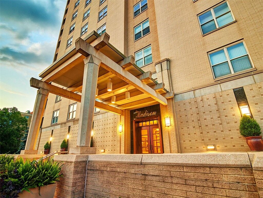 Property Photo:  220 N Bellefield 1003  PA 15213 