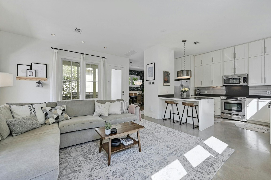 Property Photo:  708 Cardinal Ln Lane A  TX 78704 