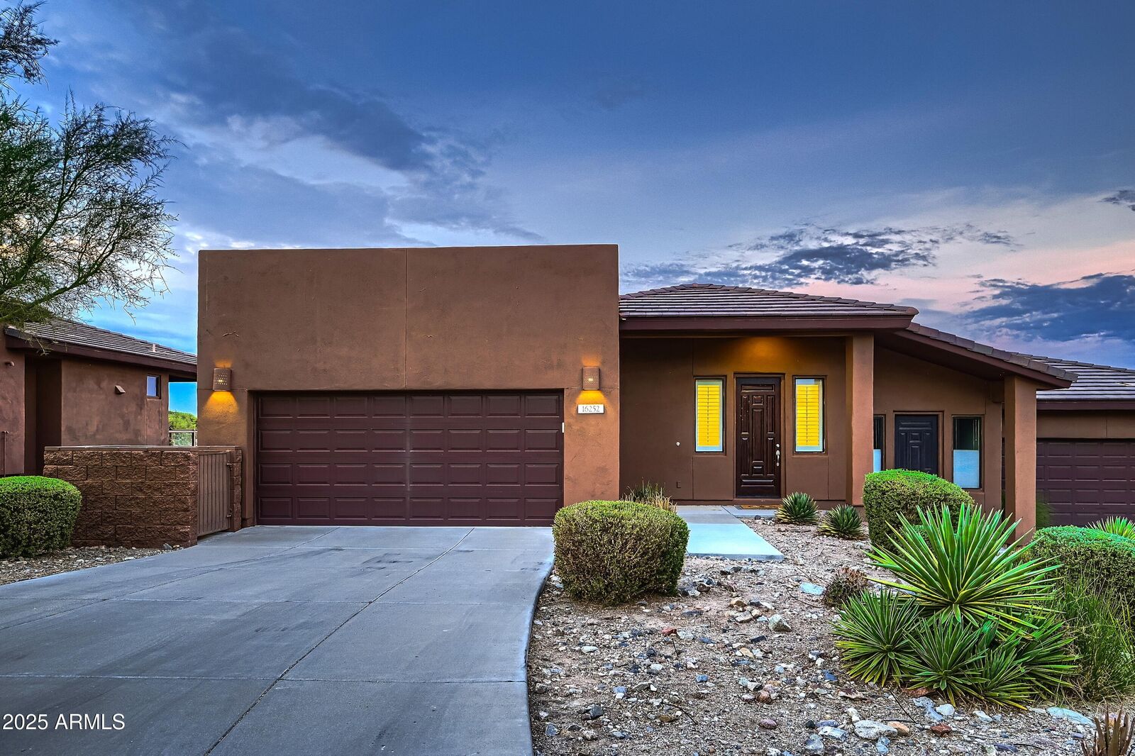Property Photo: 16252 E Ridgeline Drive AZ 85268