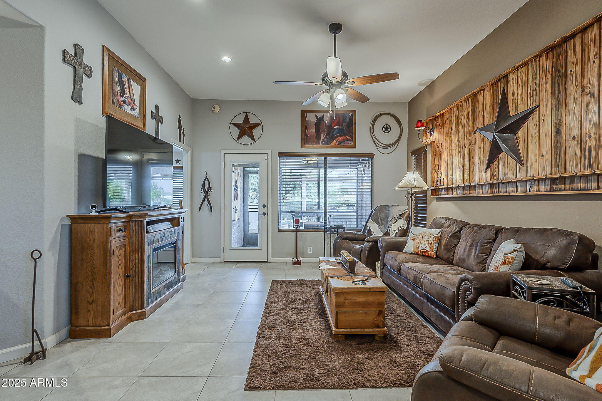Property Photo: 15205 N Ivory Drive B AZ 85268